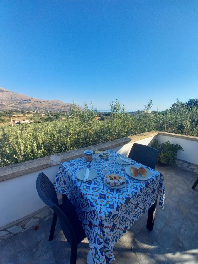 Bed and Breakfast Ibiscus Кастелламмаре-дель-Голфо Экстерьер фото