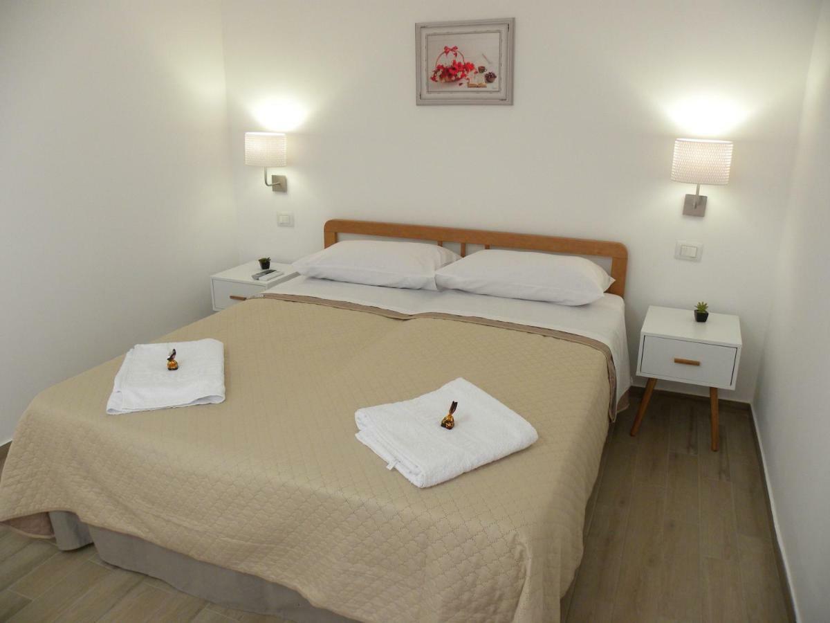Bed and Breakfast Ibiscus Кастелламмаре-дель-Голфо Экстерьер фото